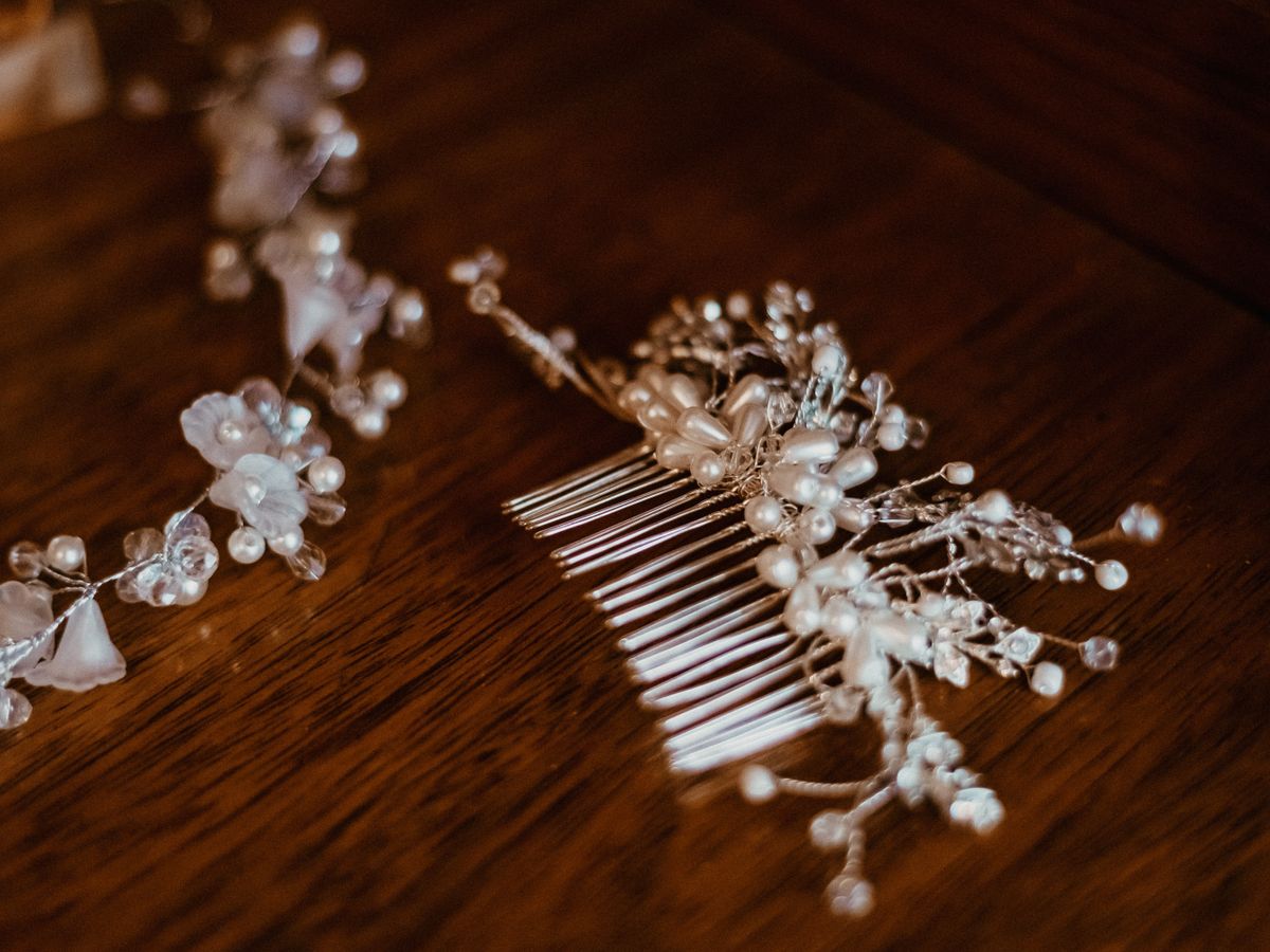Pearl bridal accessories